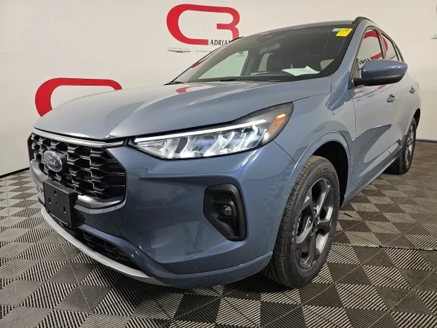 2024 Ford Escape Hybrid ST-Line Select photo 1