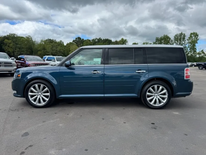 2016 Ford Flex Limited photo 1
