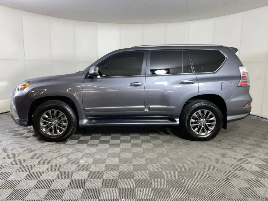 2018 Lexus GX 460 Luxury photo 1