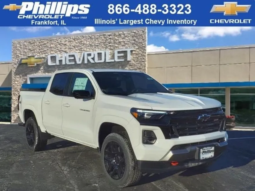 2025 Chevrolet Colorado Z71 photo 1