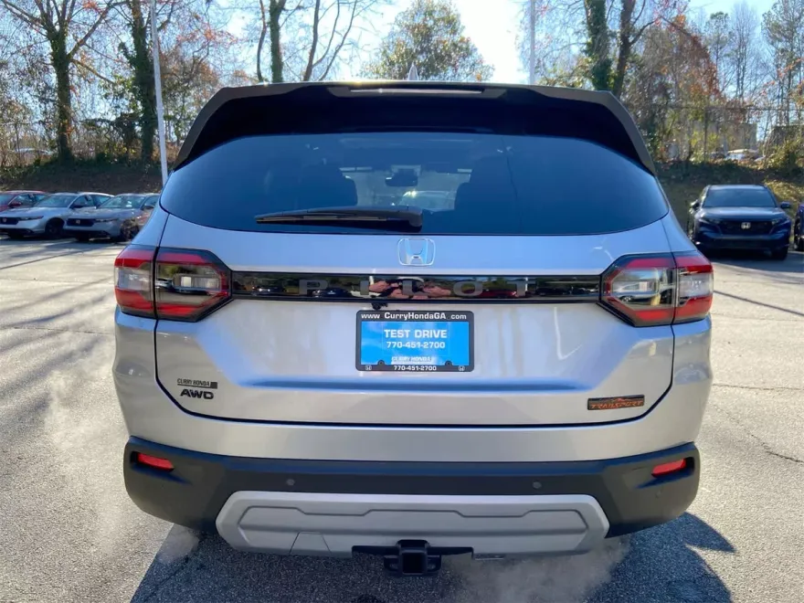 2025 Honda Pilot TrailSport photo 1