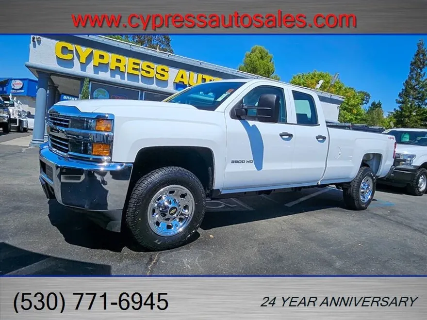 2017 Chevrolet Silverado 3500HD photo 1