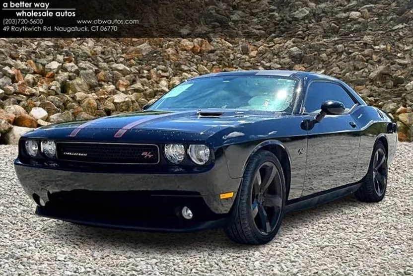 2014 Dodge Challenger R/T photo 1