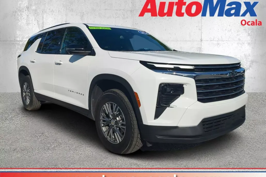 2024 Chevrolet Traverse photo 1
