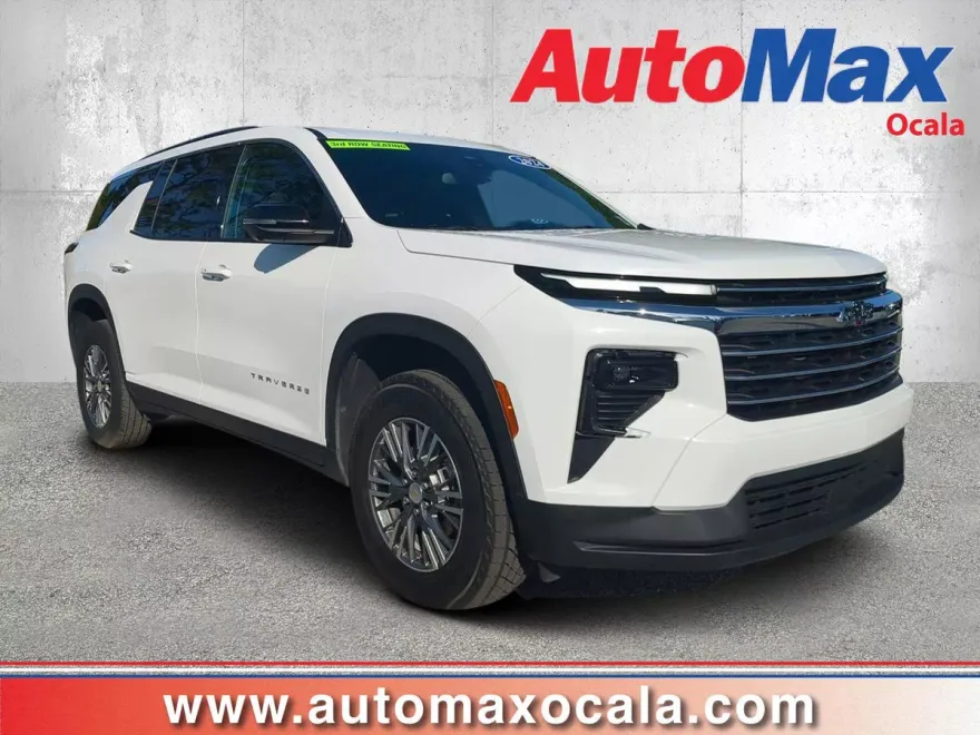 2024 Chevrolet Traverse photo 1