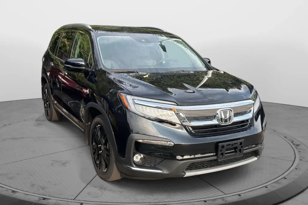 2022 Honda Pilot Touring photo 1
