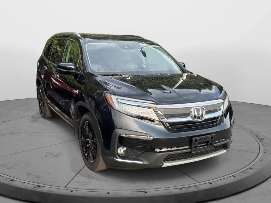 2022 Honda Pilot Touring photo 1