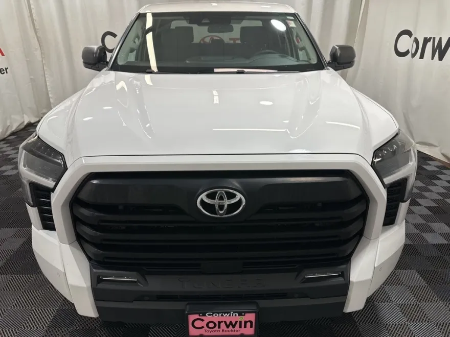 2023 Toyota Tundra SR5 photo 1