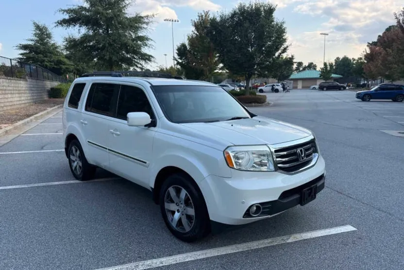 2015 Honda Pilot Touring photo 1