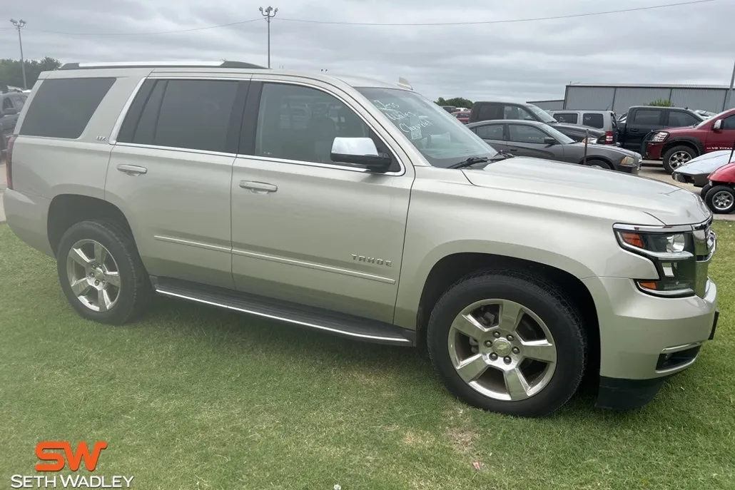 2016 Chevrolet Tahoe LTZ photo 1