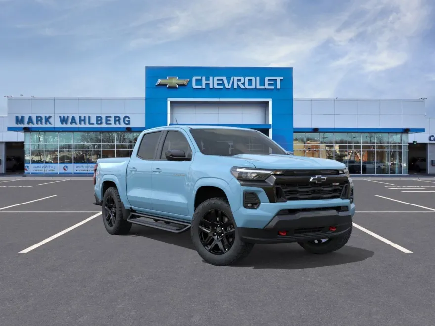 2025 Chevrolet Colorado Z71 photo 1