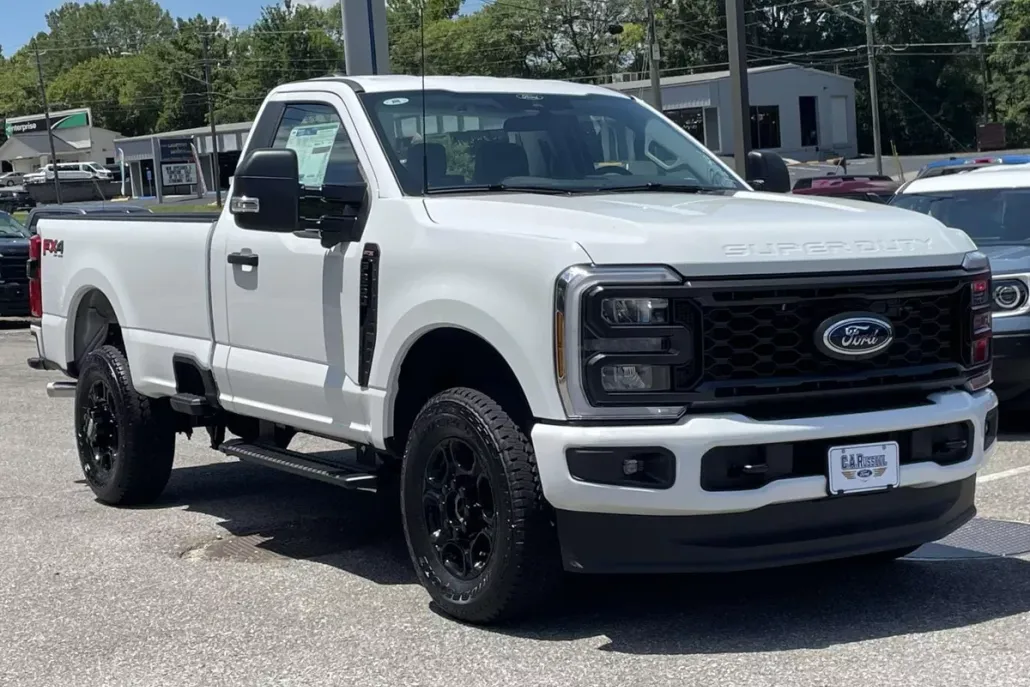 2025 Ford F-350 photo 1