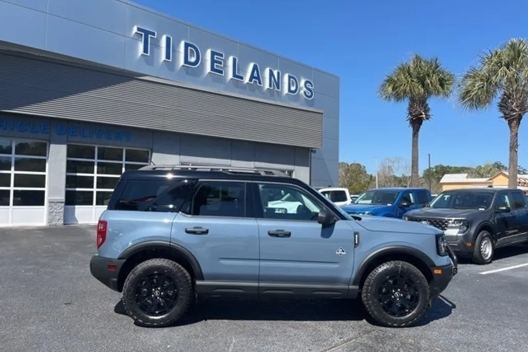 2025 Ford Bronco Sport Outer Banks photo 1