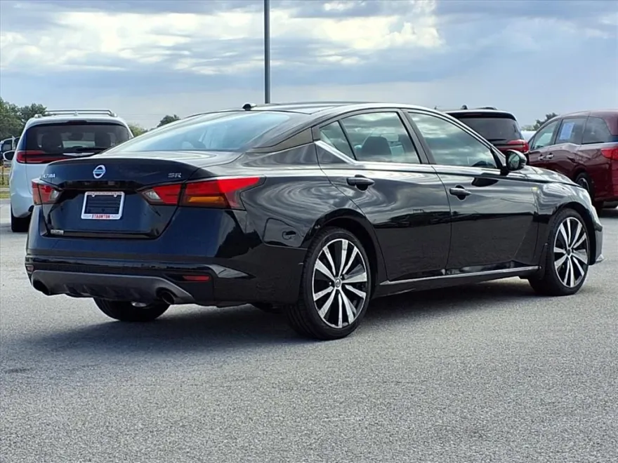 2019 Nissan Altima 2.5 SR photo 1