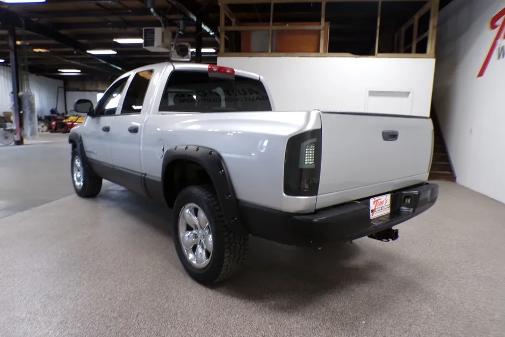 2005 Dodge Ram SLT photo 1