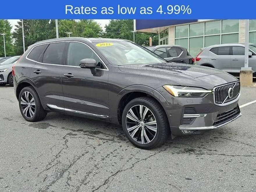 2022 Volvo XC60 B5 Inscription photo 1