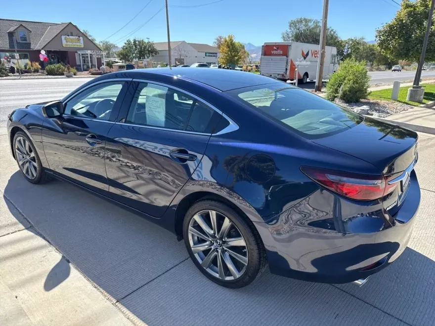 2018 Mazda Mazda6 Touring photo 1