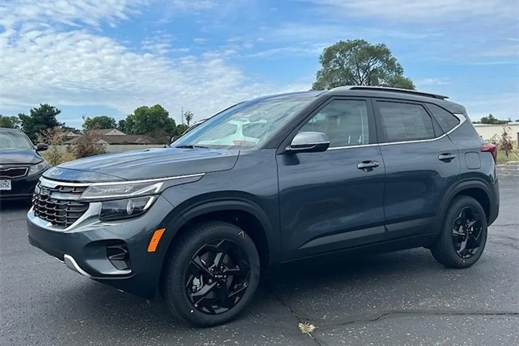 2026 Kia Seltos EX photo 1