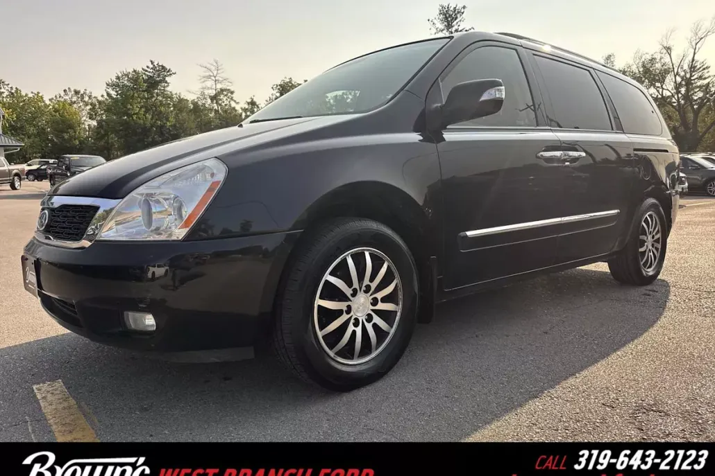 2012 Kia Sedona EX photo 1