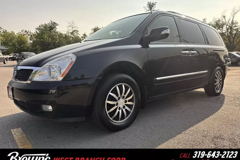 2012 Kia Sedona EX photo 1