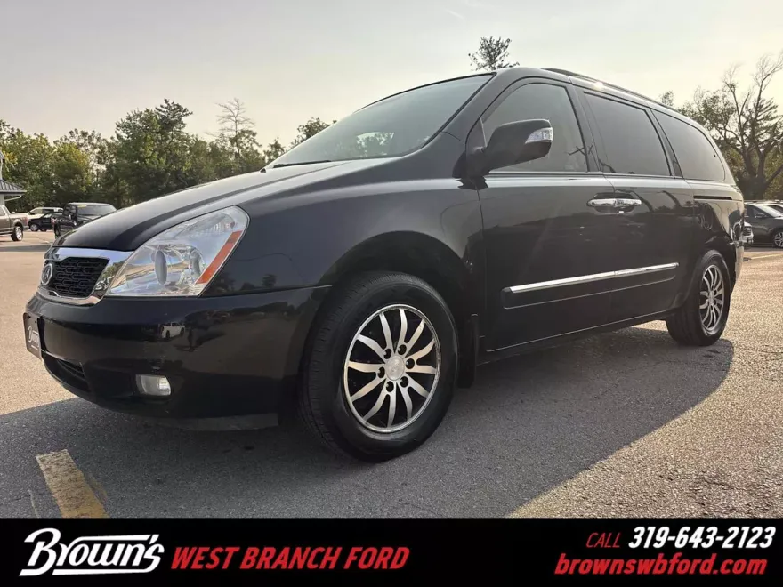 2012 Kia Sedona EX photo 1