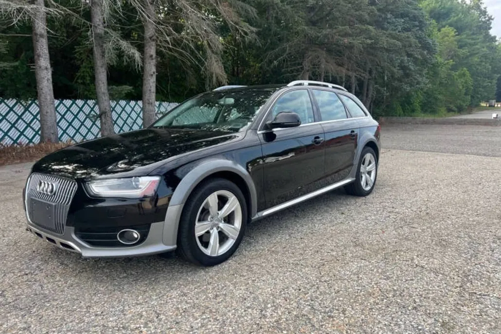 2013 Audi A4 Allroad Quattro Premium Plus photo 1