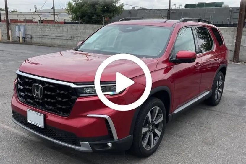 2024 Honda Pilot Elite photo 1