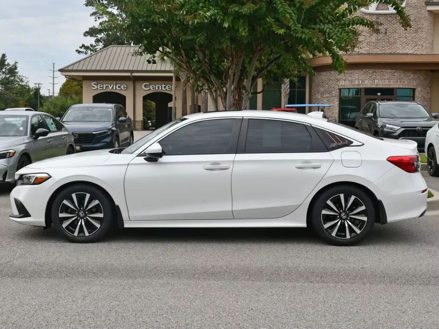 2022 Honda Civic EX photo 1
