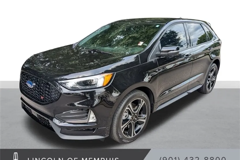 2023 Ford Edge ST photo 1