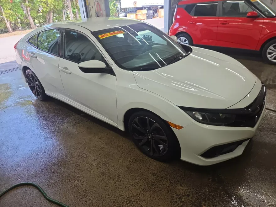2020 Honda Civic Sport photo 1