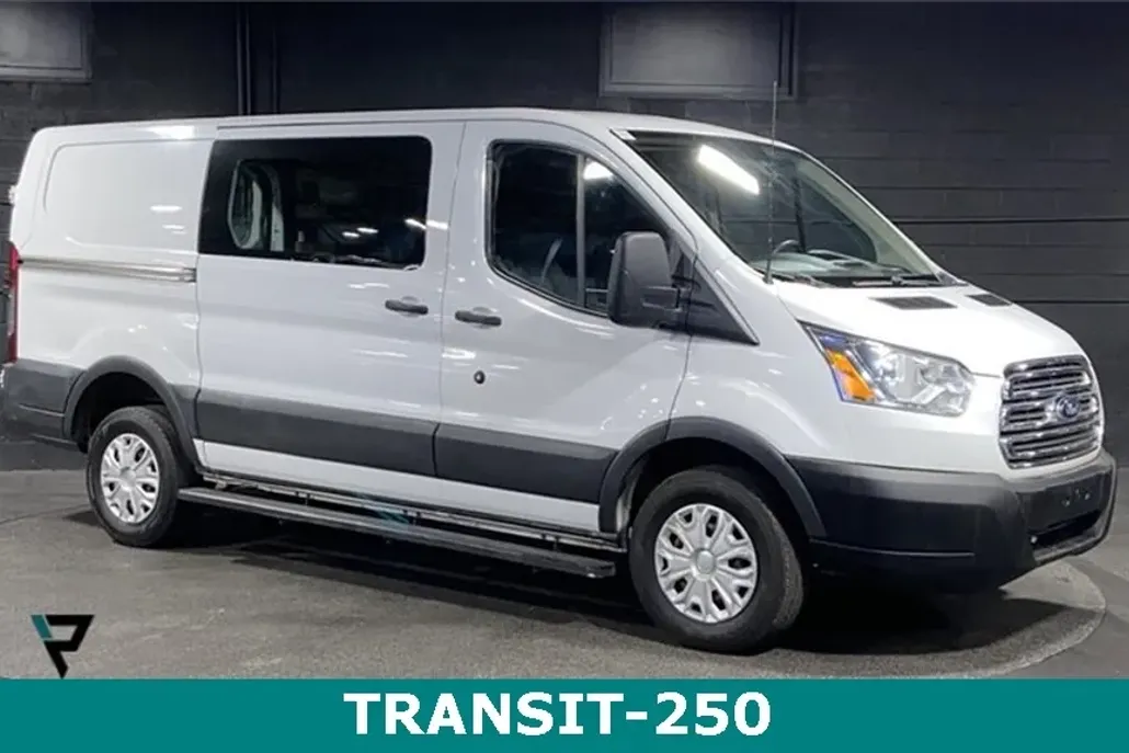 2018 Ford Transit photo 1