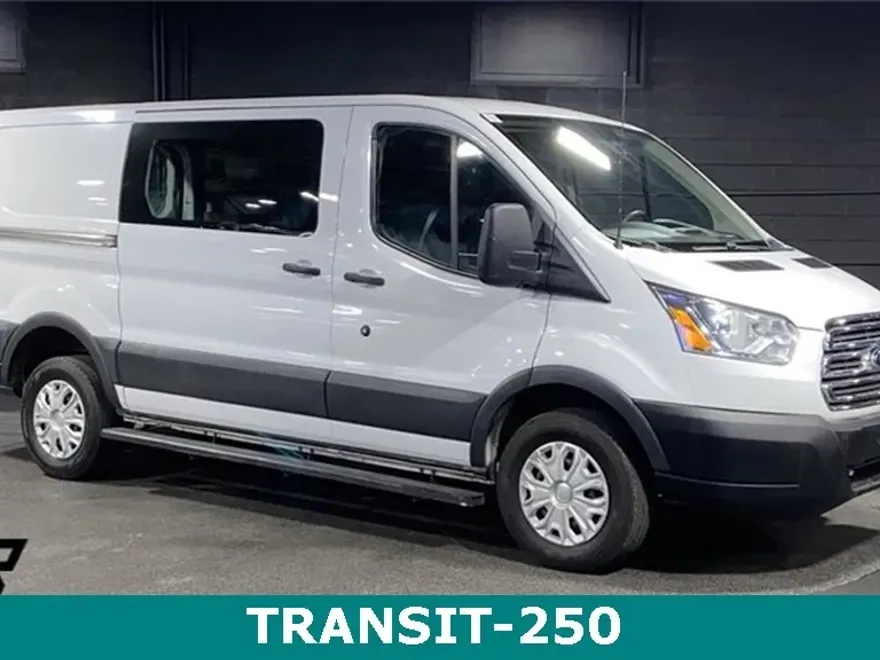 2018 Ford Transit photo 1
