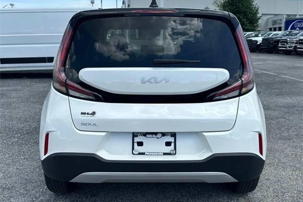 2024 Kia Soul LX S photo 1
