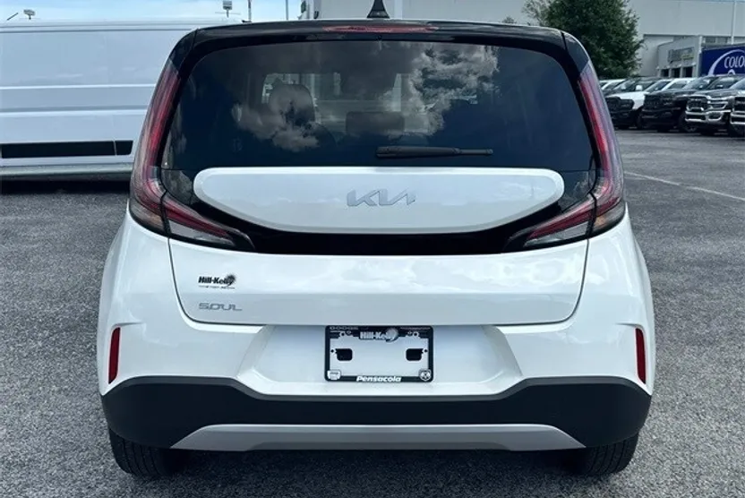 2024 Kia Soul LX S photo 1