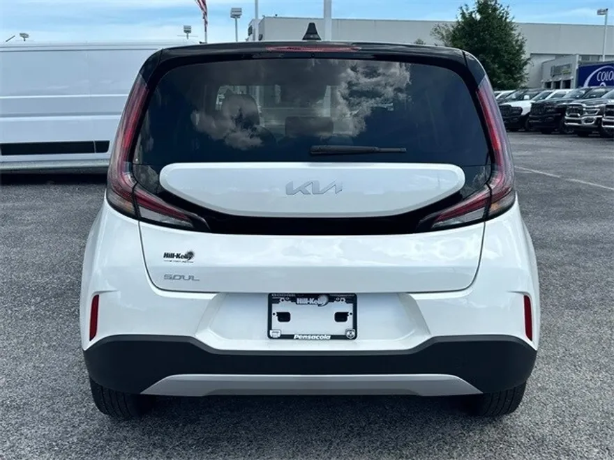 2024 Kia Soul LX S photo 1
