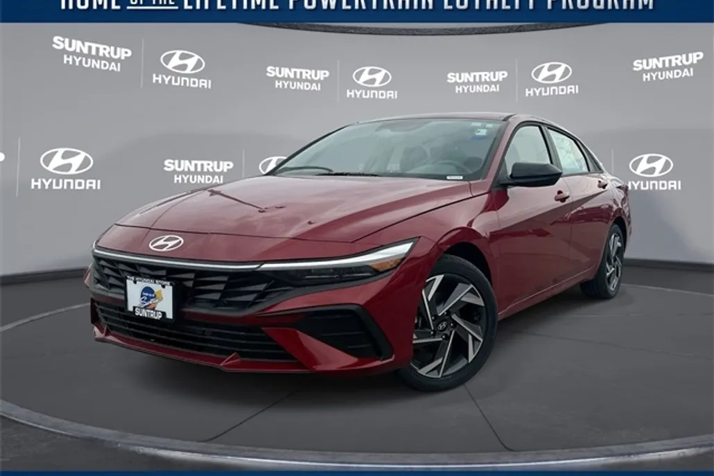 2025 Hyundai Elantra SEL Sport photo 1