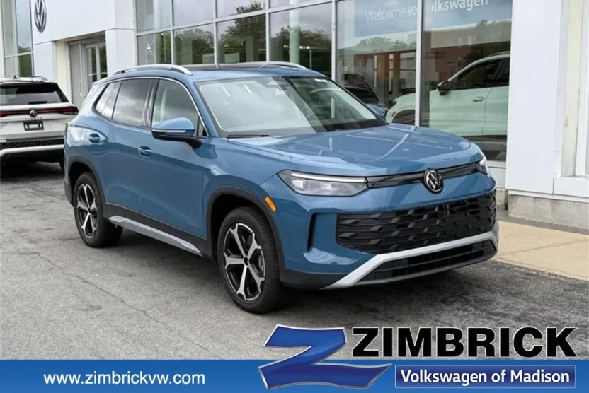 2025 Volkswagen Tiguan SE photo 1