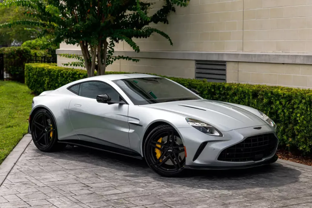 2026 Aston Martin Vantage AM6 photo 1