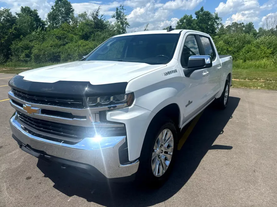 2019 Chevrolet Silverado 1500 LT photo 1