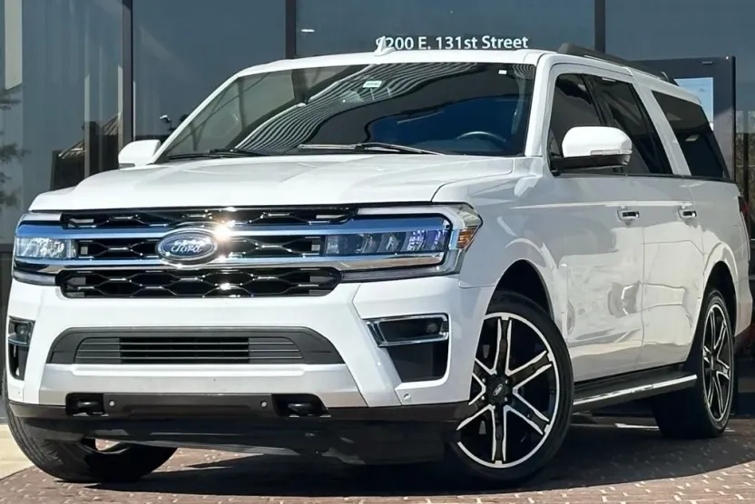 2022 Ford Expedition MAX Limited photo 1