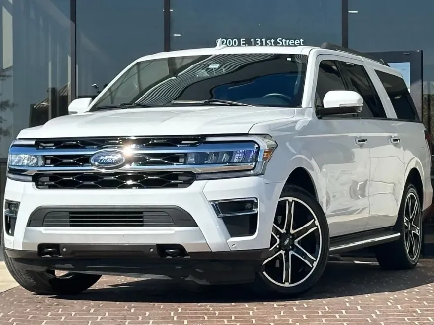 2022 Ford Expedition MAX Limited photo 1