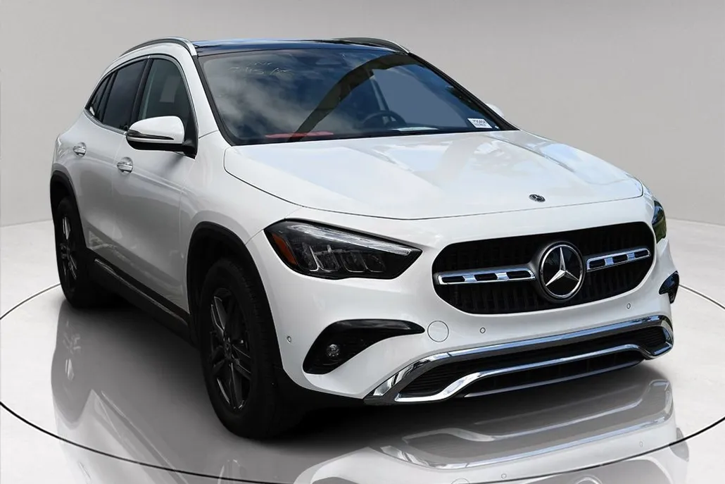 2025 Mercedes Benz GLA 250 photo 1