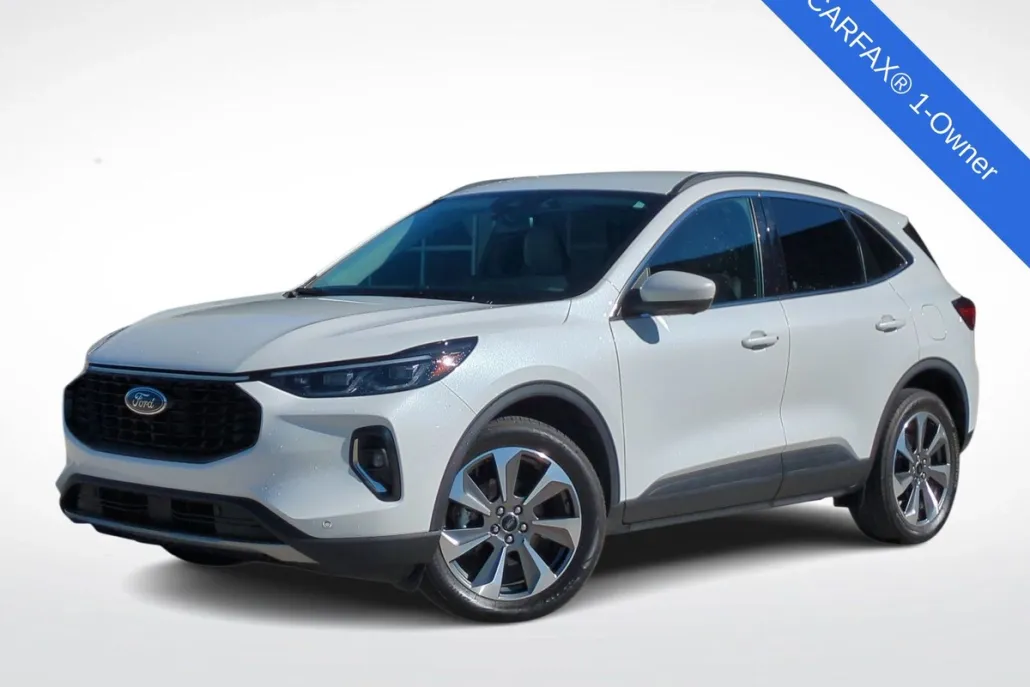 2023 Ford Escape Platinum photo 1