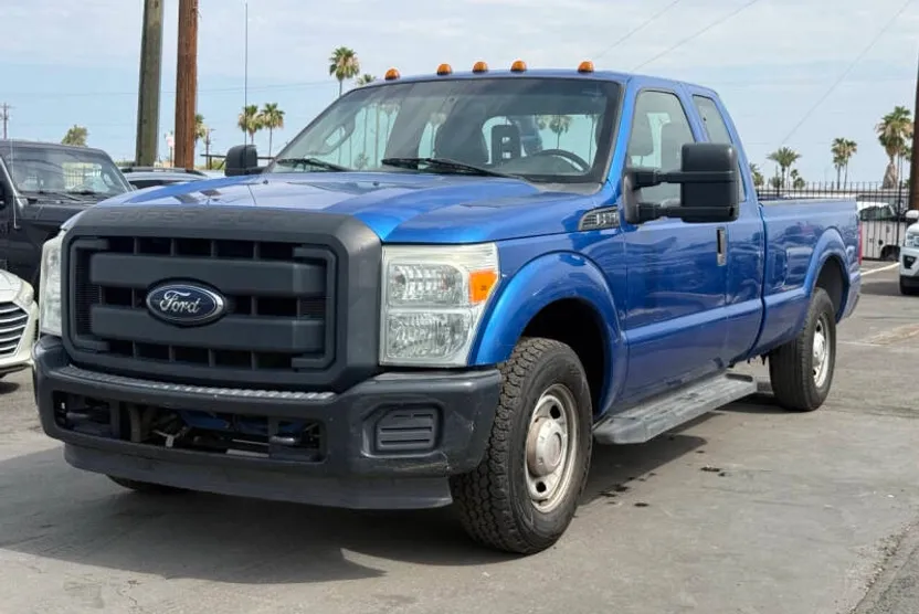 2016 Ford F-350 XL photo 1