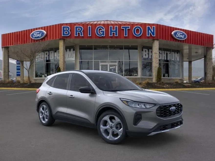 2025 Ford Escape ST-Line photo 1