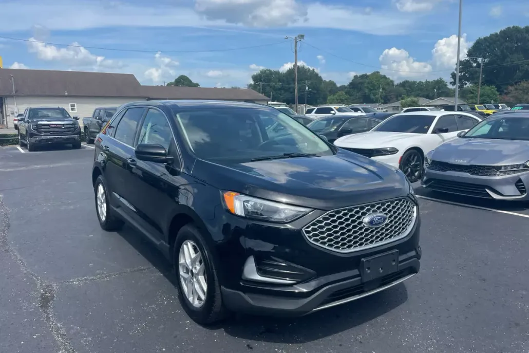 2024 Ford Edge SEL photo 1