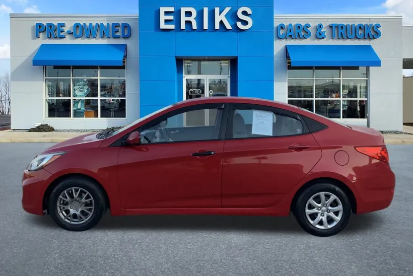 2013 Hyundai Accent GLS photo 1
