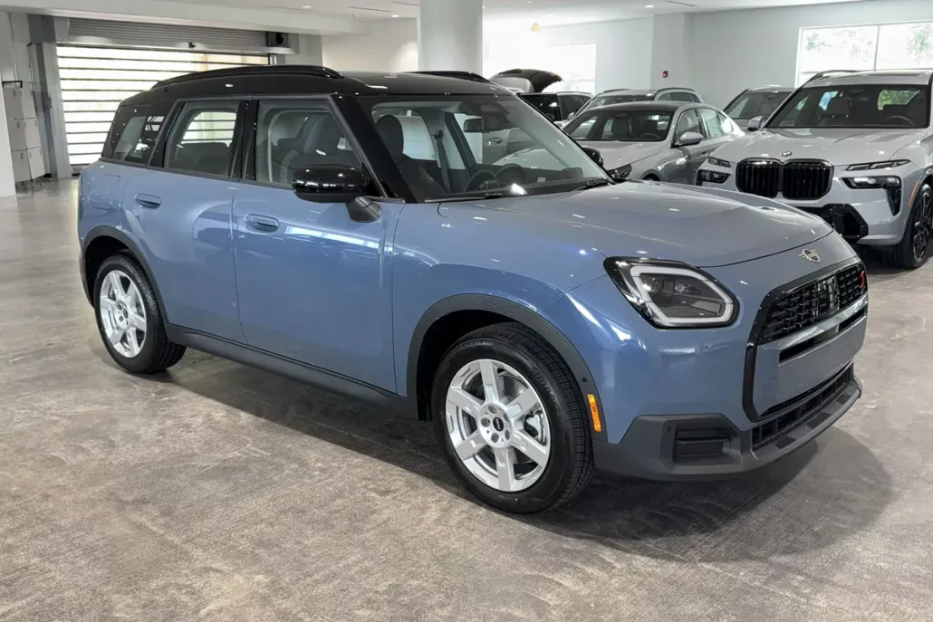 2025 Mini Countryman S ALL4 photo 1