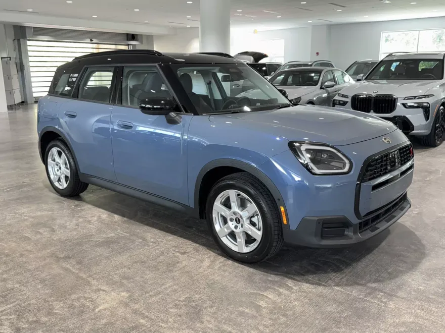2025 Mini Countryman S ALL4 photo 1
