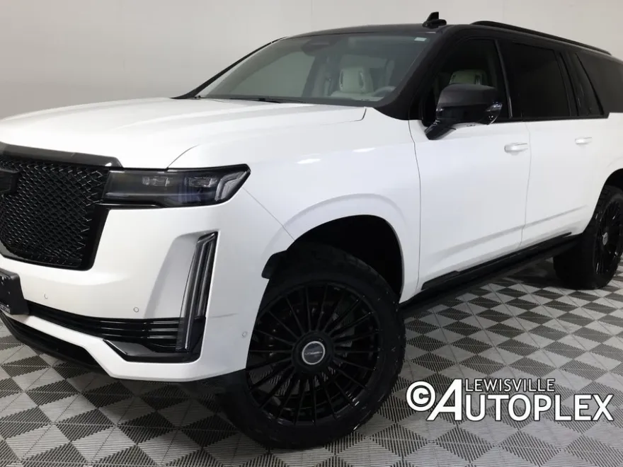 2024 Cadillac Escalade ESV Sport Platinum photo 1